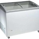 Congelador Horizontal Puerta Vidrio Curvo Corredera de 1063 x670 x900h mm AVEIRO TCHC300N